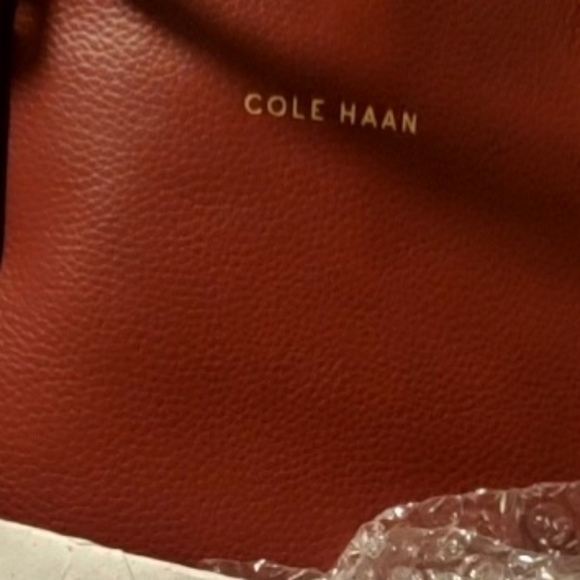 VINTAGE Limited Edition Cole Haan Leather Shoulder Bag - Picture 12 of 17